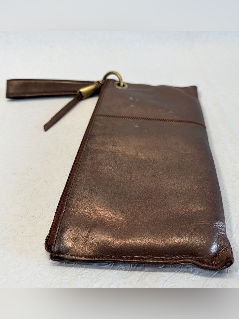 Hobo International Vida Metallic Leather Wristlet Pouch Clutch Zip Gutter Punk